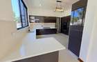5 Bed Villa with En Suite in Nyali Area - 1