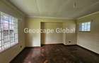 4 Bed House with En Suite in Rosslyn - 6