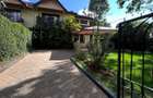 4 Bed Townhouse with En Suite in Lavington - 1