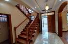 5 Bed Townhouse with En Suite in Lavington - 6