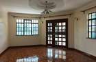 4 Bed Townhouse with En Suite in Lavington - 9