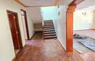 5 Bed Townhouse with En Suite in Lavington - 3