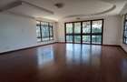 4 Bed Townhouse with En Suite in Runda - 20