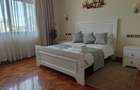 Furnished 3 Bed Apartment with En Suite in Riverside - 6