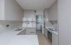 3 Bed Apartment with En Suite at Riverside Drive - 5