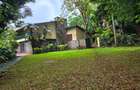 4 Bed House with En Suite at Lavington Green - 10