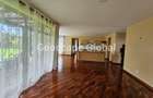 4 Bed House with En Suite in Ridgeways - 5