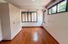 5 Bed Townhouse with En Suite in Lavington - 7