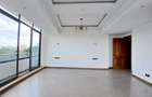 3 Bed Apartment with En Suite at Riverside Drive - 5