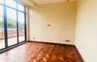 5 Bed Townhouse with En Suite in Lavington - 9