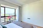 Furnished 2 Bed Apartment with Swimming Pool in Riverside - 20