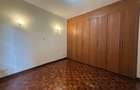 5 Bed Villa with En Suite at Lavington - 16