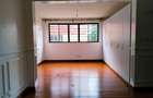 5 Bed Villa with En Suite in Lavington - 13