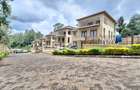 5 Bed Townhouse with En Suite in Lavington - 14