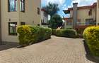 5 Bed Townhouse with En Suite at Lavington - 9
