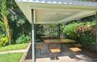 5 Bed Townhouse with En Suite in Spring Valley - 3