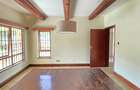 5 Bed Townhouse with En Suite in Runda - 7