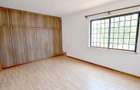 3 Bed Apartment with En Suite at Riverside Drive - 11