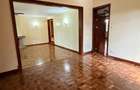 5 Bed Villa with En Suite in Nyari - 8