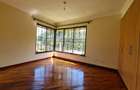 4 Bed Townhouse with En Suite in Ridgeways - 13
