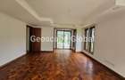 5 Bed Townhouse with En Suite in Lavington - 8