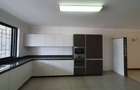 4 Bed Apartment with En Suite in Parklands - 5