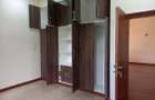 5 Bed Townhouse with En Suite in Runda - 19