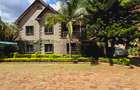 4 Bed Villa with En Suite at Othaya Road - 2