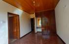 5 Bed Townhouse with En Suite in Lavington - 16