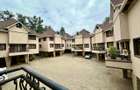 5 Bed Townhouse with En Suite at Lavington - 2