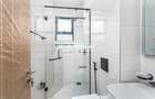 2 Bed Apartment with En Suite in Brookside - 8