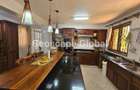 5 Bed House with En Suite in Runda - 1