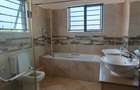 2 Bed Apartment with En Suite in Rhapta Road - 14