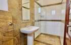 3 Bed Apartment with En Suite at Riverside Dr - 16