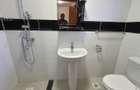 5 Bed Townhouse with En Suite at Lavington - 6