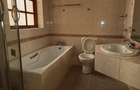 4 Bed Villa with En Suite at Dennis Pritt Road - 14