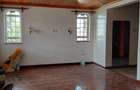5 Bed House with En Suite in Nyari - 14