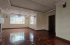 5 Bed Townhouse with En Suite in Lavington - 17