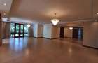 4 Bed Apartment with En Suite in Riverside - 4