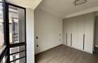 3 Bed Apartment with En Suite at Riverside - 6