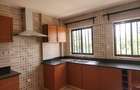 3 Bed Apartment with En Suite at Hatheru Road - 4