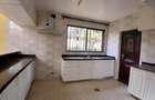 5 Bed Townhouse with En Suite at Lavington - 15