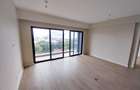 3 Bed Apartment with Swimming Pool at Riverside Square - 7