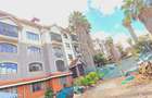 4 Bed Apartment with En Suite at Riverside Drive - 4