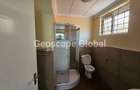 4 Bed House with En Suite in Lavington - 9