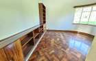 6 Bed House with En Suite in Rosslyn - 18