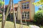 4 Bed Townhouse with En Suite at Brookside Drive. - 1