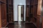 5 Bed Townhouse with En Suite at Lavington Green - 17