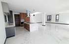 5 Bed Townhouse with En Suite in Westlands Area - 5