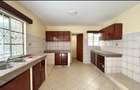 5 Bed Townhouse with En Suite in Lavington - 6
